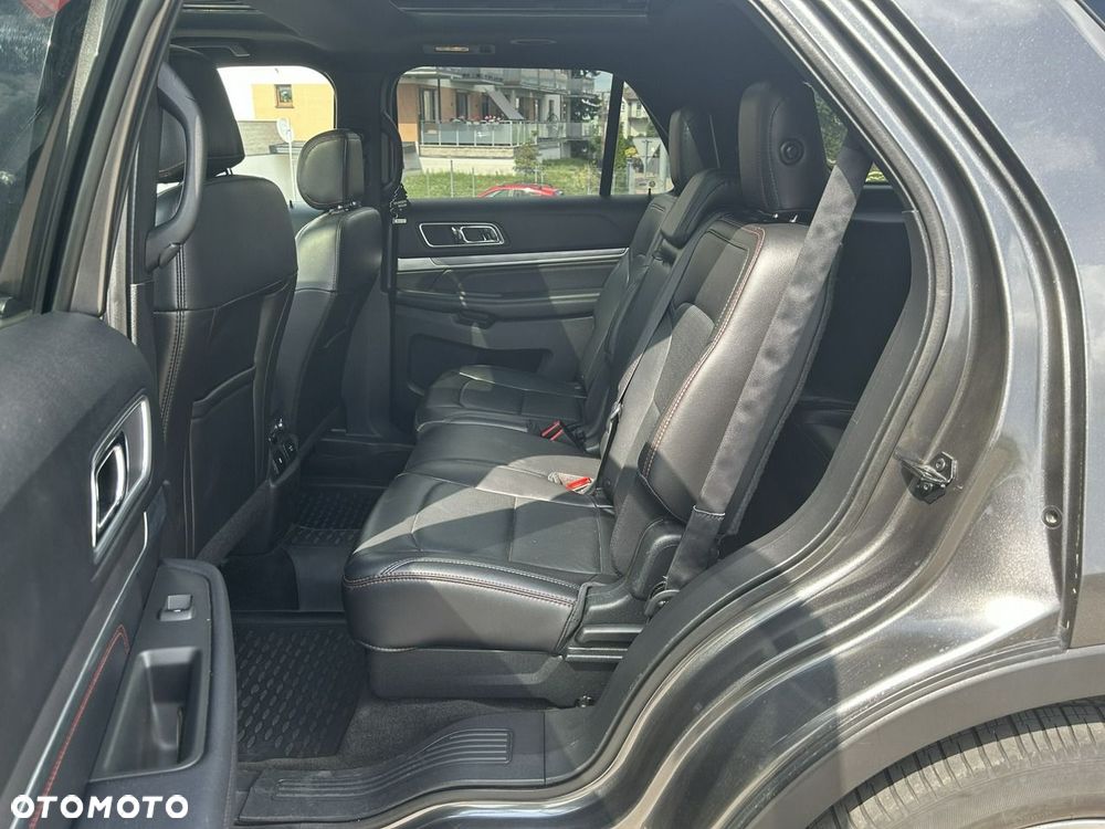 Ford Explorer - 20