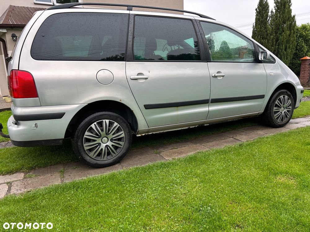 Volkswagen Sharan 1.9 TDI Basis - 4
