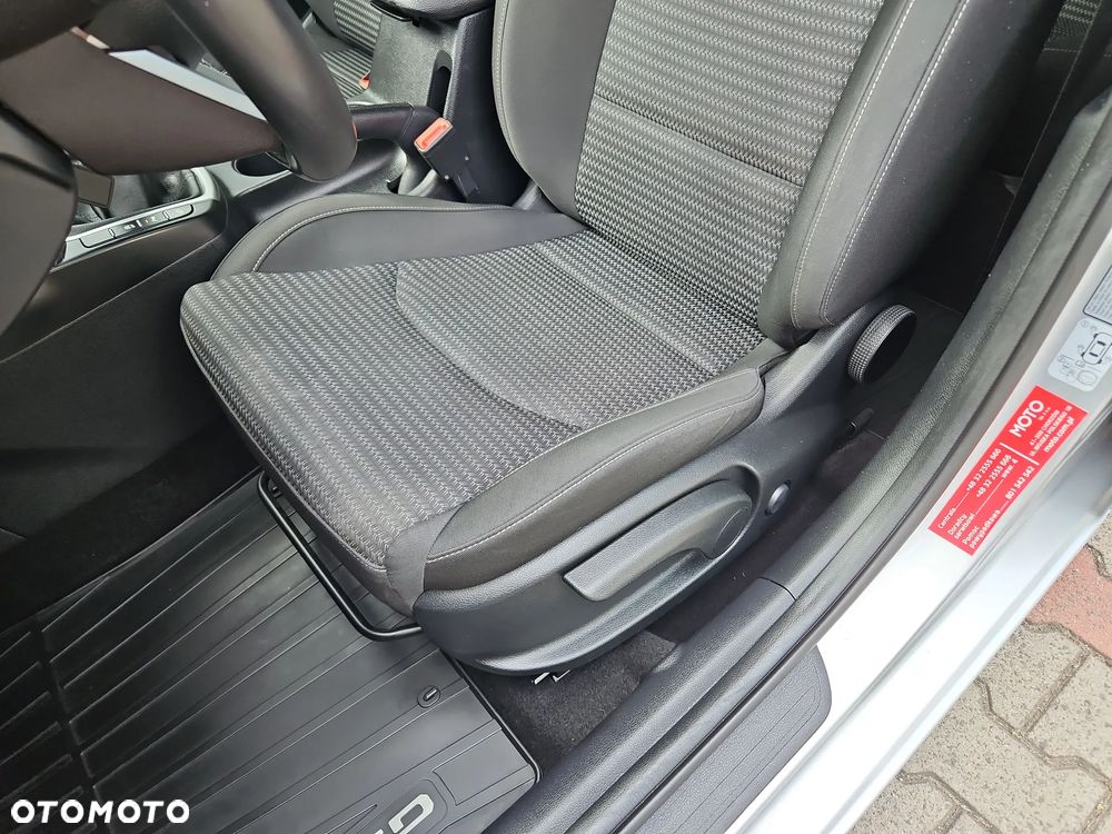 Kia Ceed 1.5 T-GDI M - 12