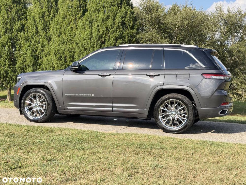 Jeep Grand Cherokee - 13