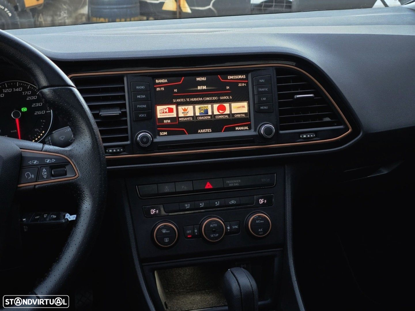 SEAT Leon ST 1.6 TDI S&S DSG Style - 13