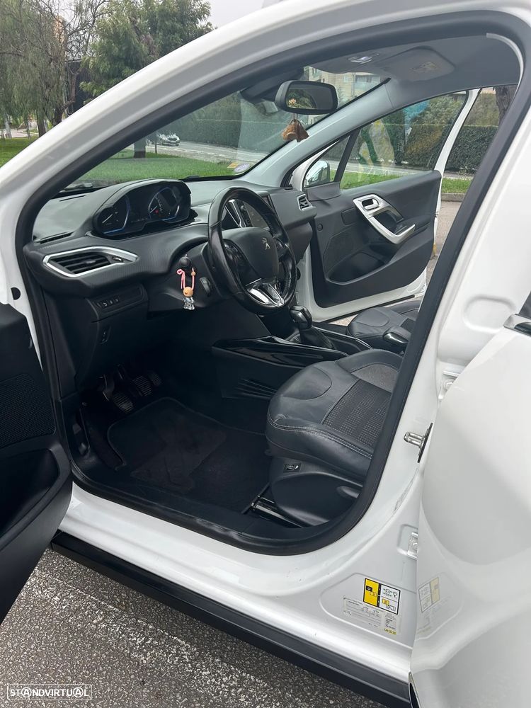 Peugeot 2008 PureTech 110 Stop&Start Allure - 23