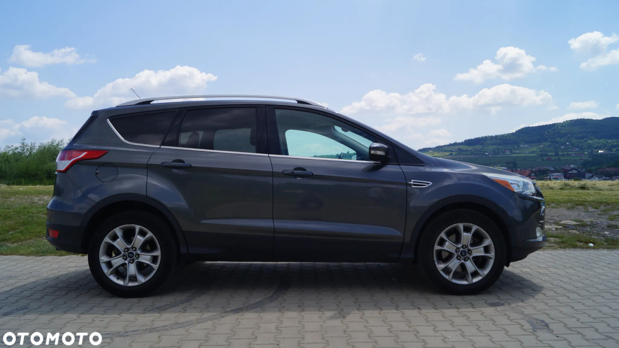 Ford Escape 2.0 EcoBoost AWD Titanium - 5