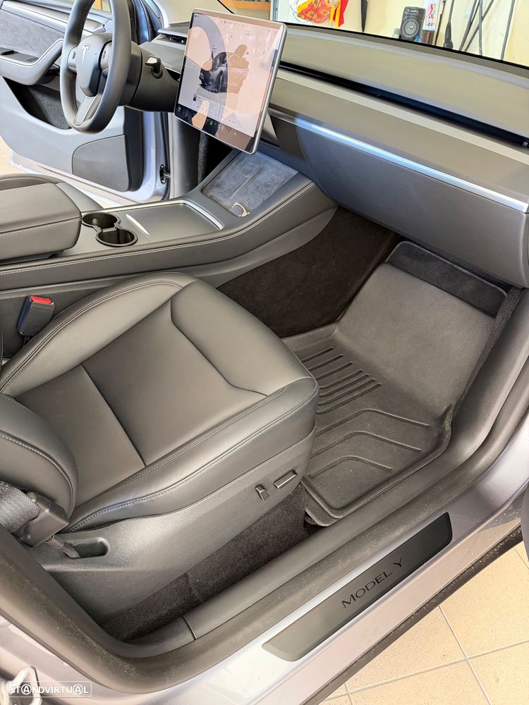 Tesla Model Y Long Range Tração Integral - 20