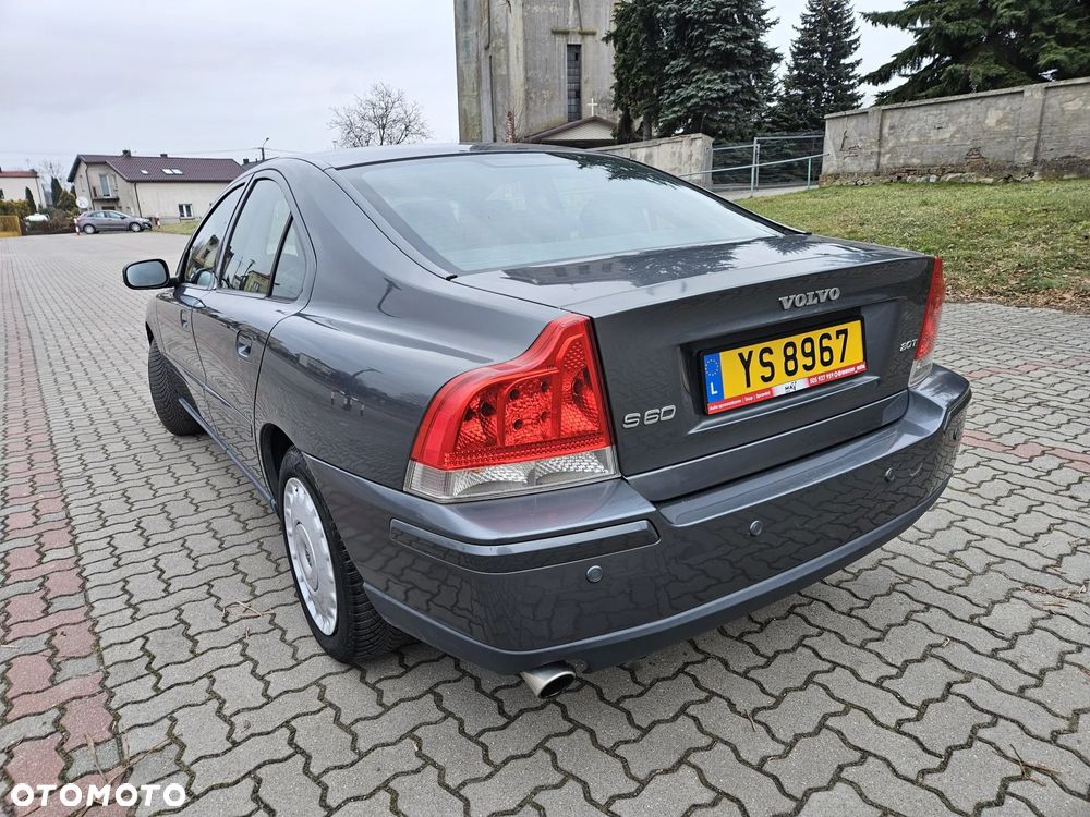 Volvo S60 2.0T Edition - 6