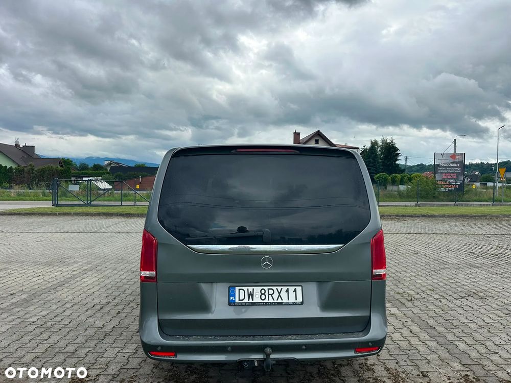 Mercedes-Benz V-Class 2022 photo 3