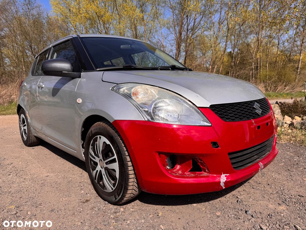 Suzuki Swift - 1