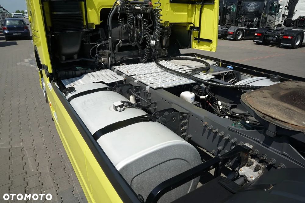 Volvo FH 500 / HYDRAULIKA / KLIMA POSTOJOWA / ALUFELGI / OPONY 100 % / I-SHIFT / - 13