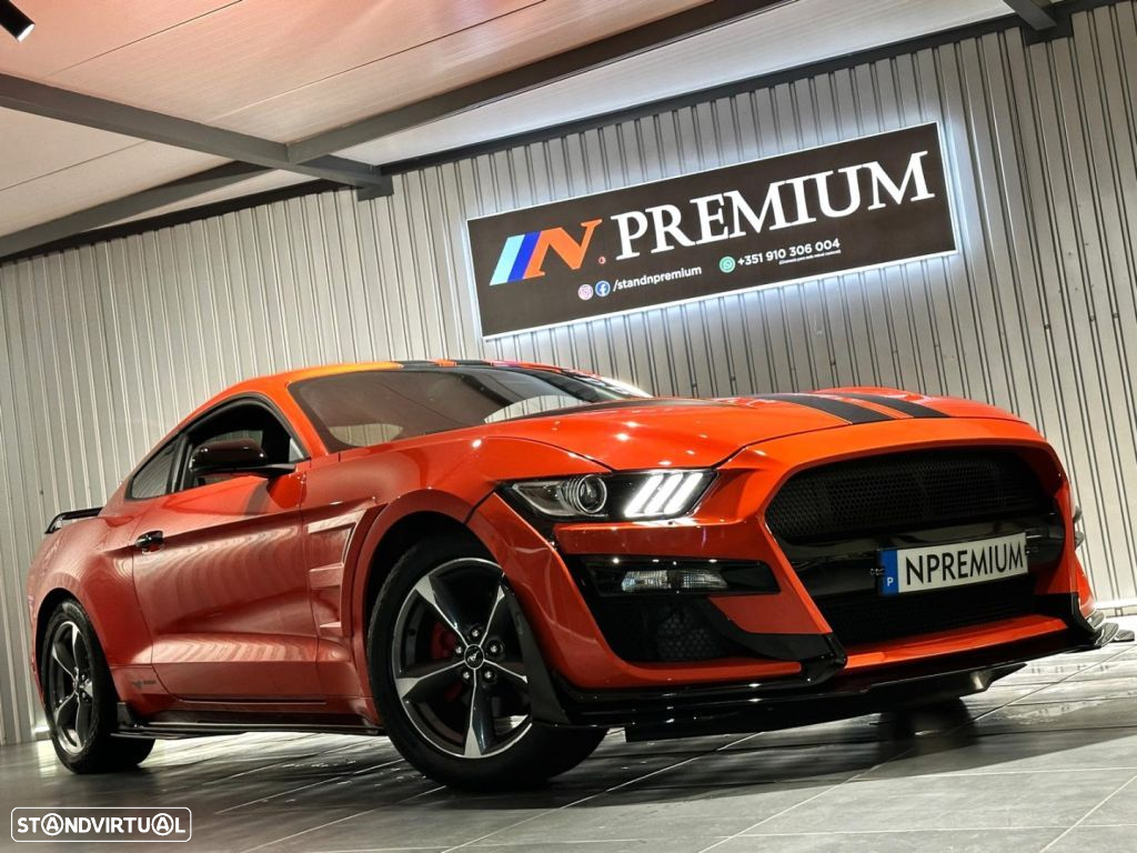 Ford Mustang - 38