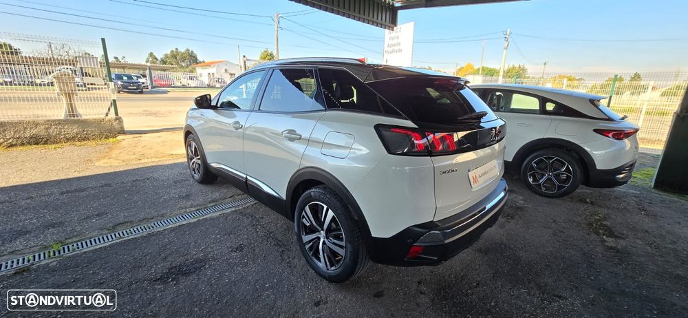 Peugeot 3008 1.6 Hybrid Allure e-EAT8 - 3