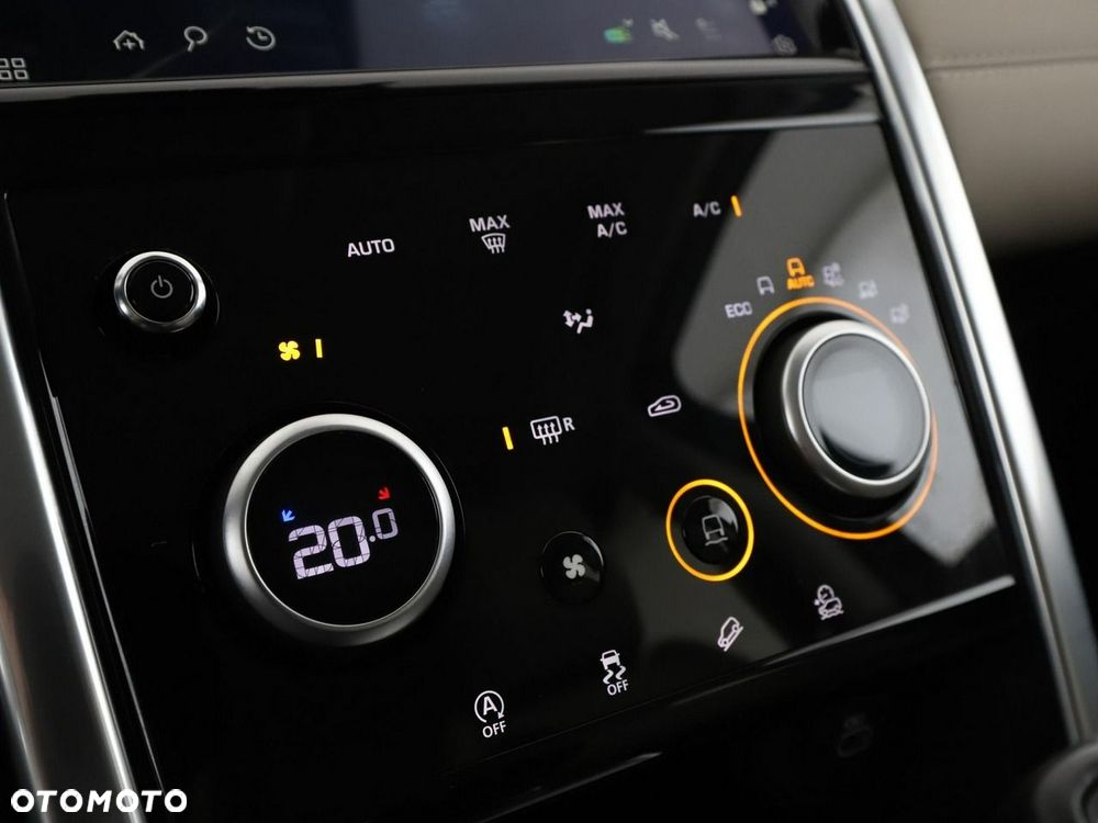 Land Rover Discovery Sport 2021