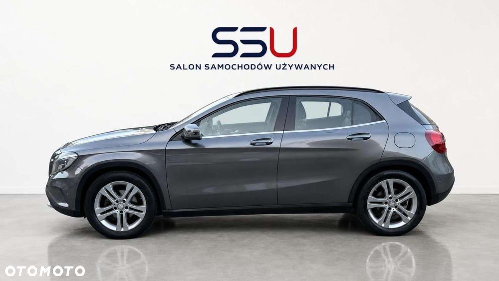 Mercedes-Benz GLA 200 Style - 8