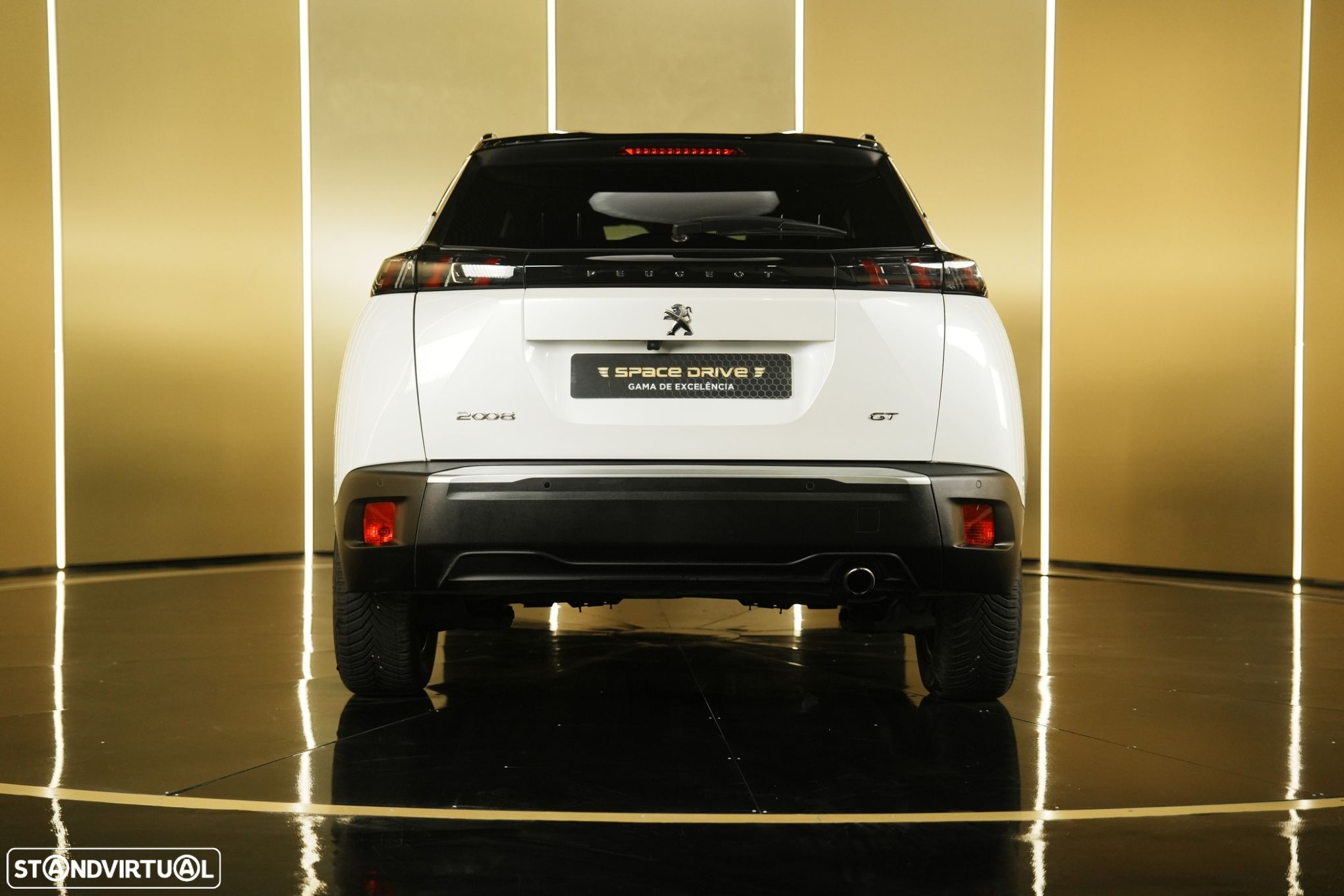 Peugeot 2008 1.5 BlueHDi GT Pack EAT8 - 12