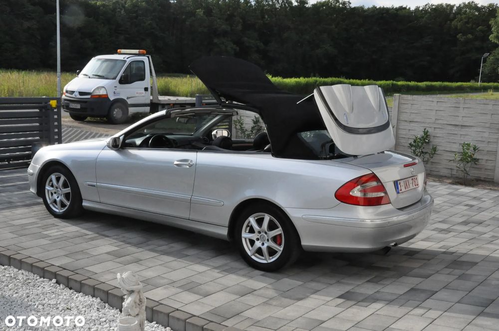 Mercedes-Benz CLK - 11