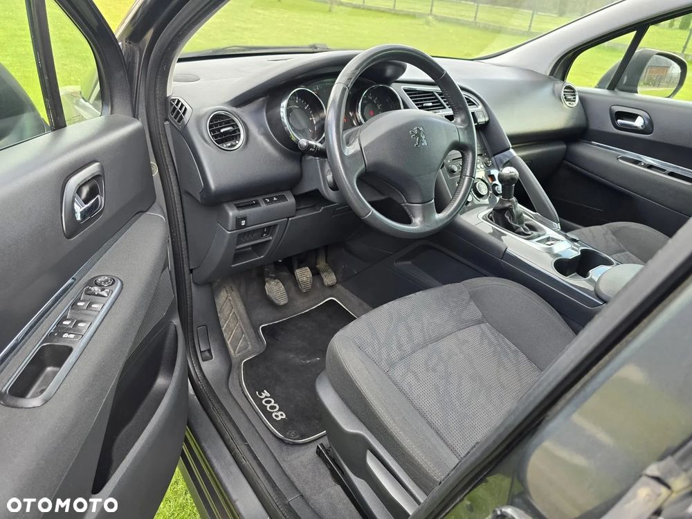 Peugeot 3008 1.6 Premium - 6