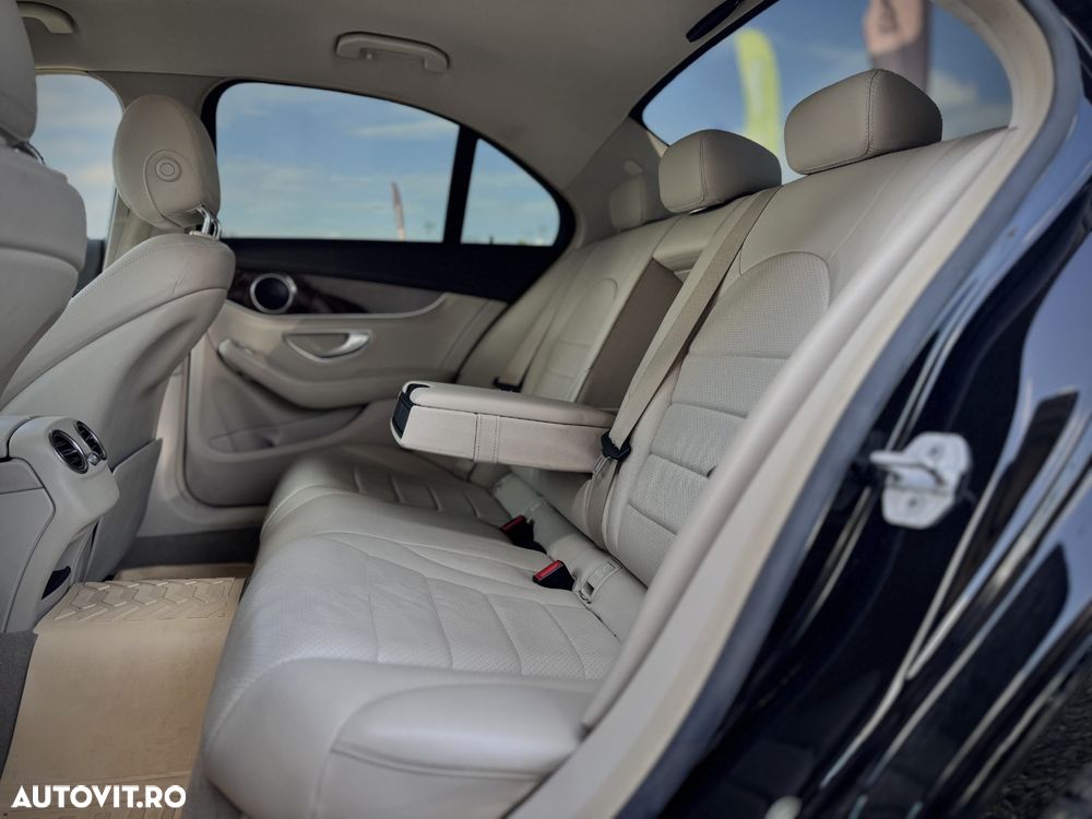 Mercedes-Benz C 200 4MATIC Aut. - 13