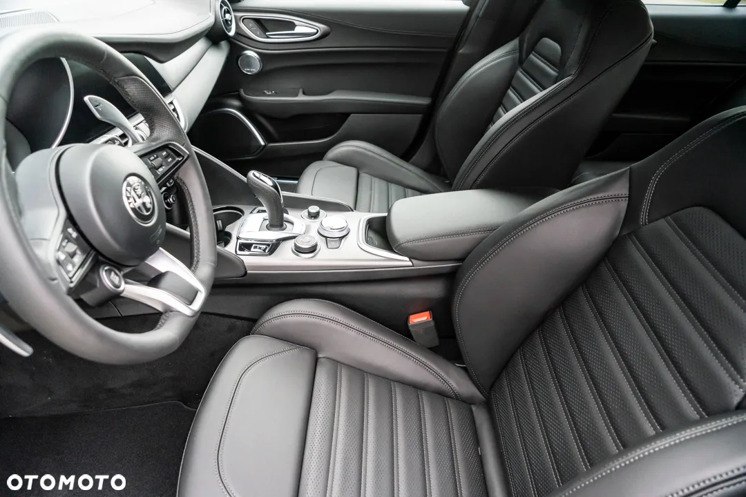 Alfa Romeo Giulia 2.0 Turbo Veloce Q4 - 30