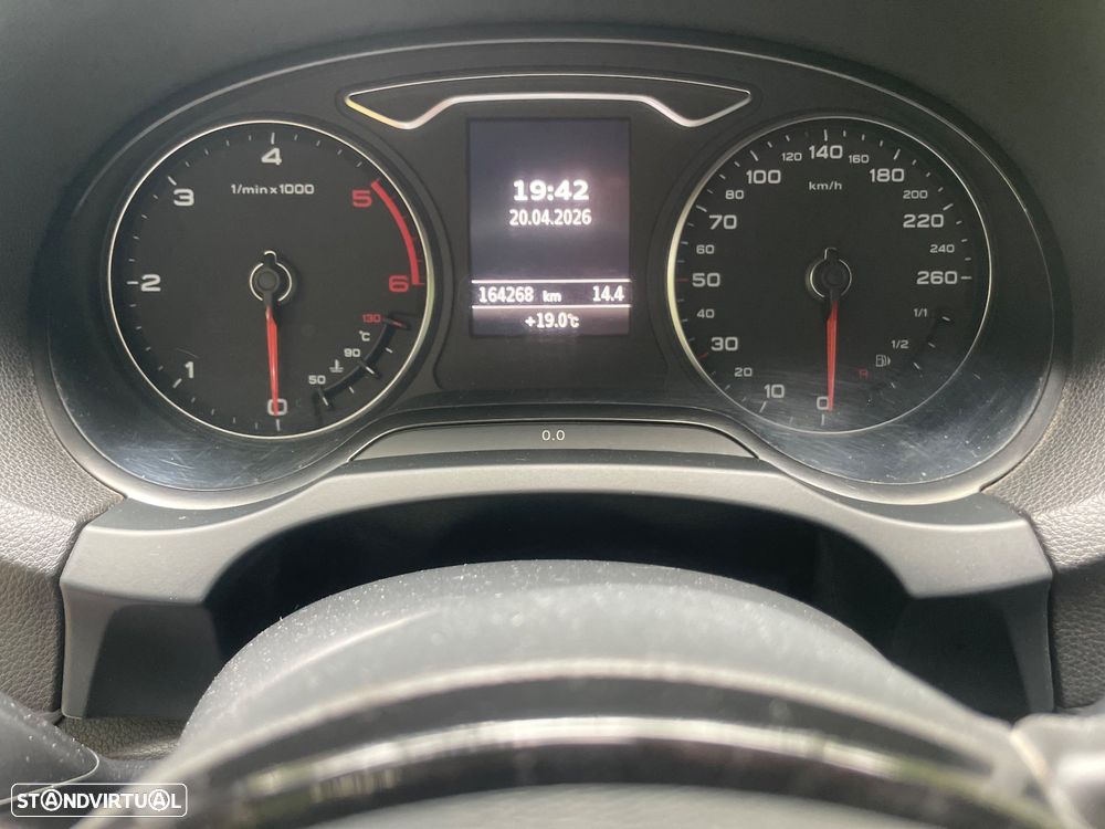 Audi A3 2.0 TDI S line Sport Pack - 21