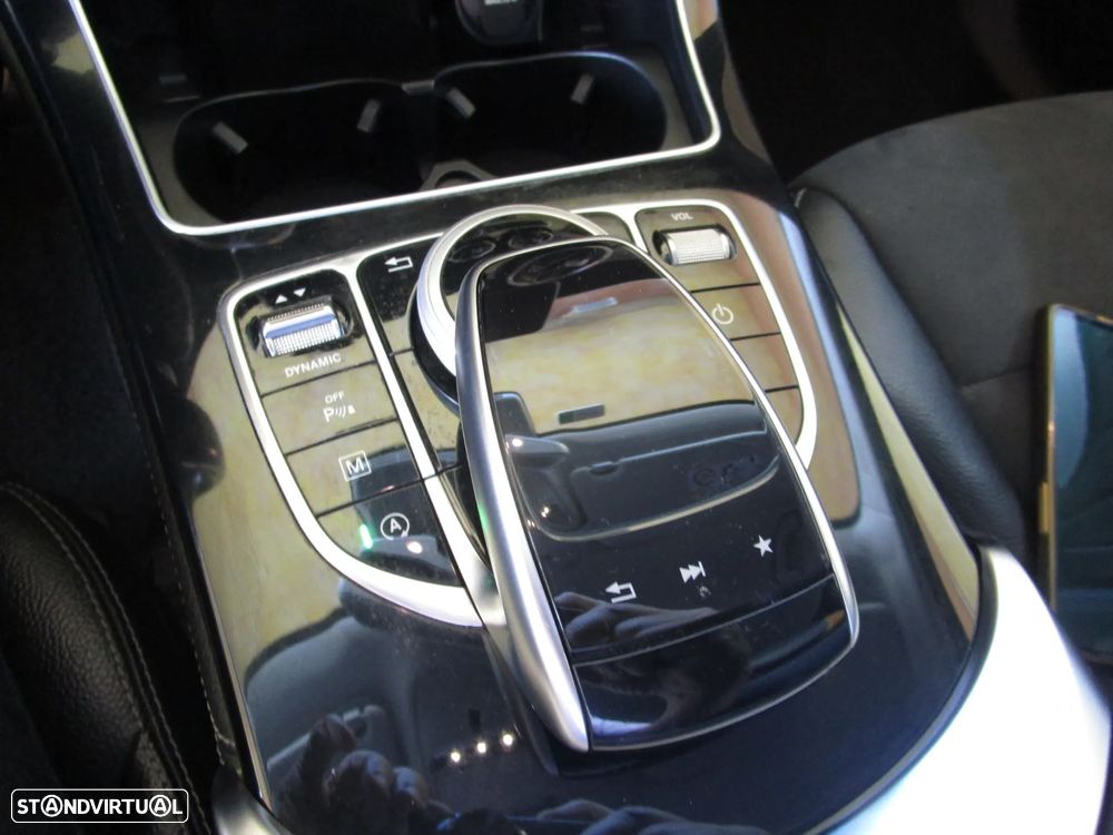 Mercedes-Benz GLC 250 d 4Matic 9G-TRONIC AMG Line - 28