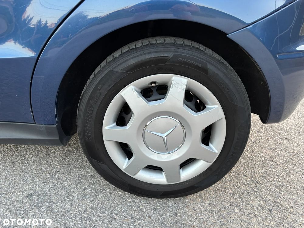 Mercedes-Benz Klasa A 160 BlueEFFICIENCY Elegance Special Edition - 26