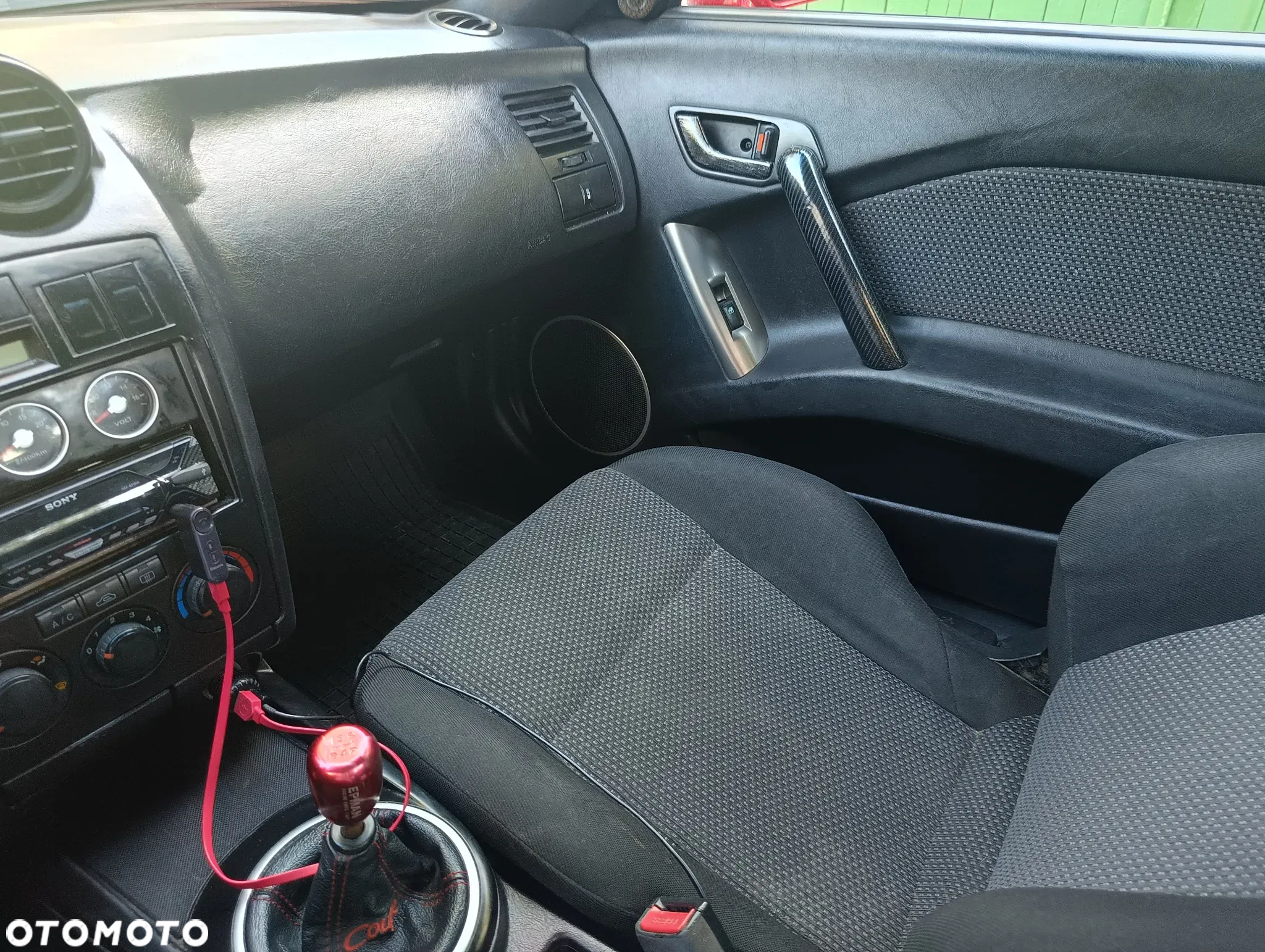 Hyundai Coupe - 2