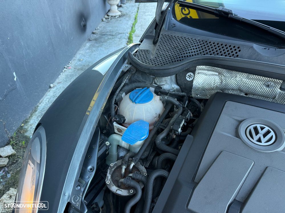 VW New Beetle 1.6 TDi Design - 23