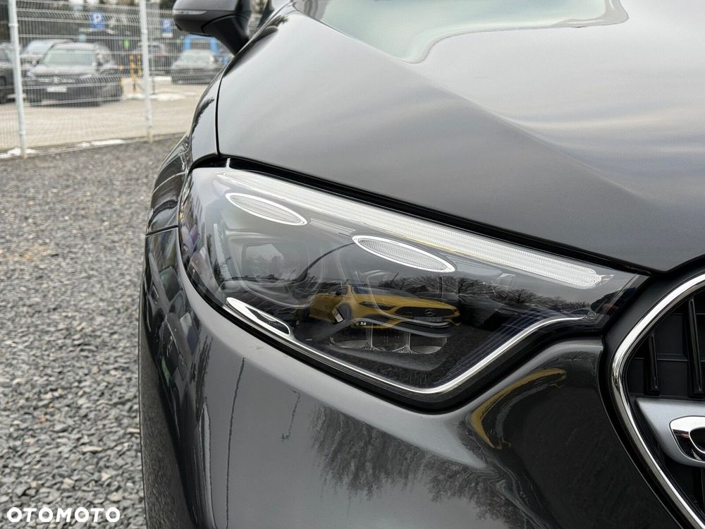 Mercedes-Benz GLC - 22