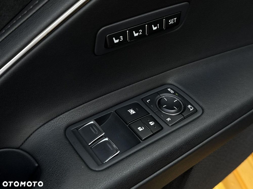 Lexus LC 500 Carbon - 31