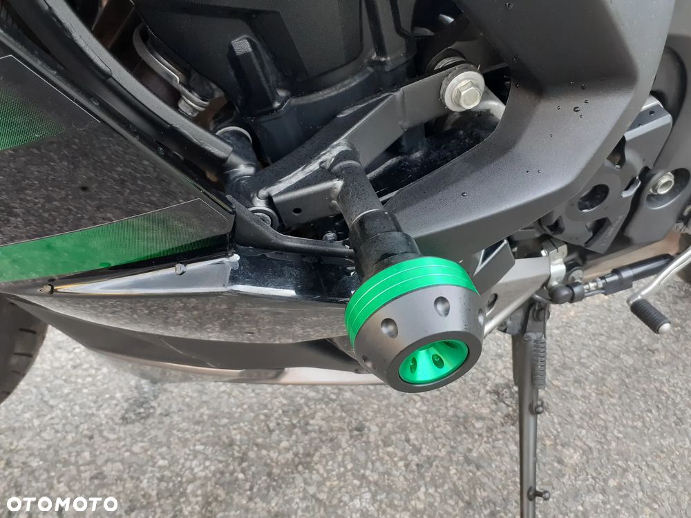 Kawasaki Ninja 1000 SX - 12