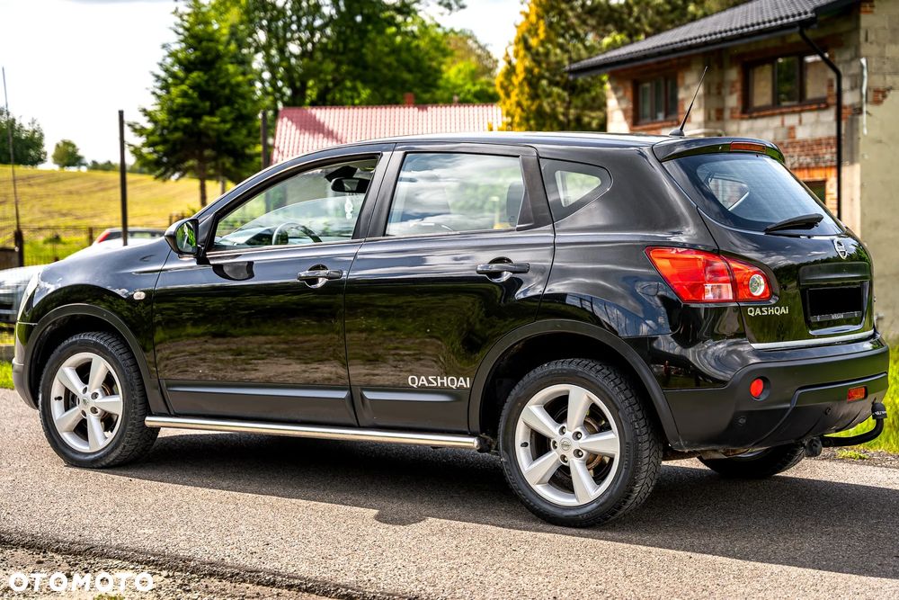 Nissan Qashqai 2.0 dCi 4 x 4 DPF tekna - 7