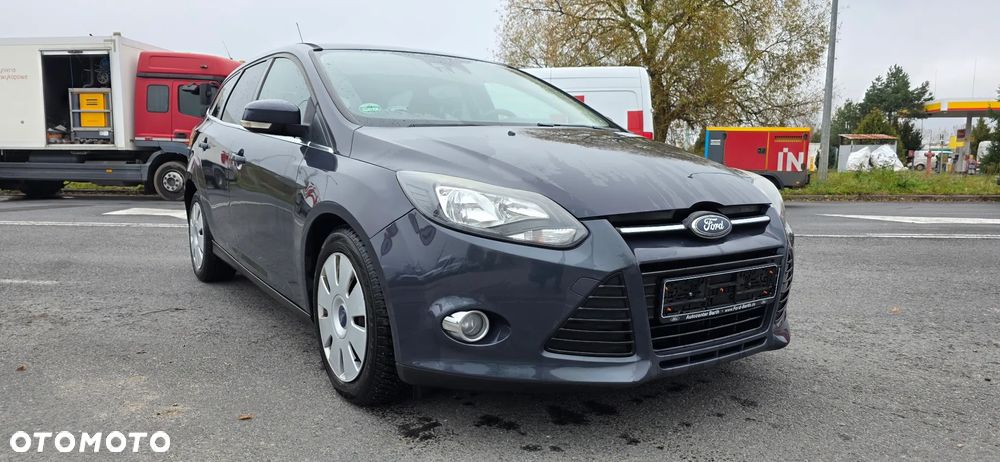 Ford Focus Turnier 1.6 TDCi DPF Titanium - 10