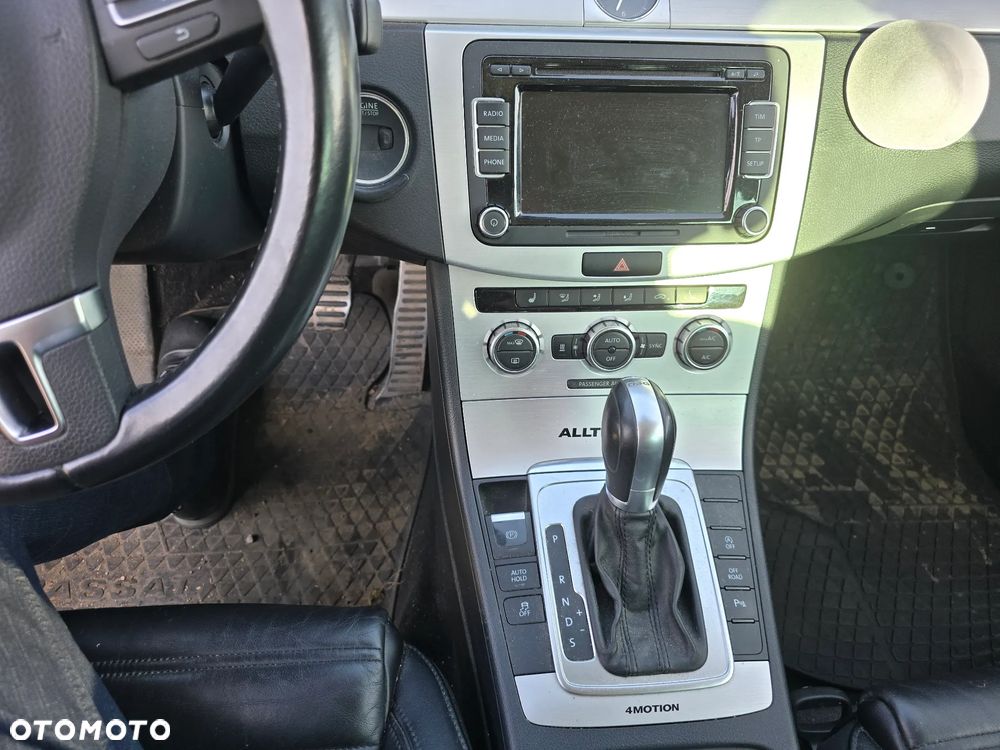 Volkswagen Passat - 19