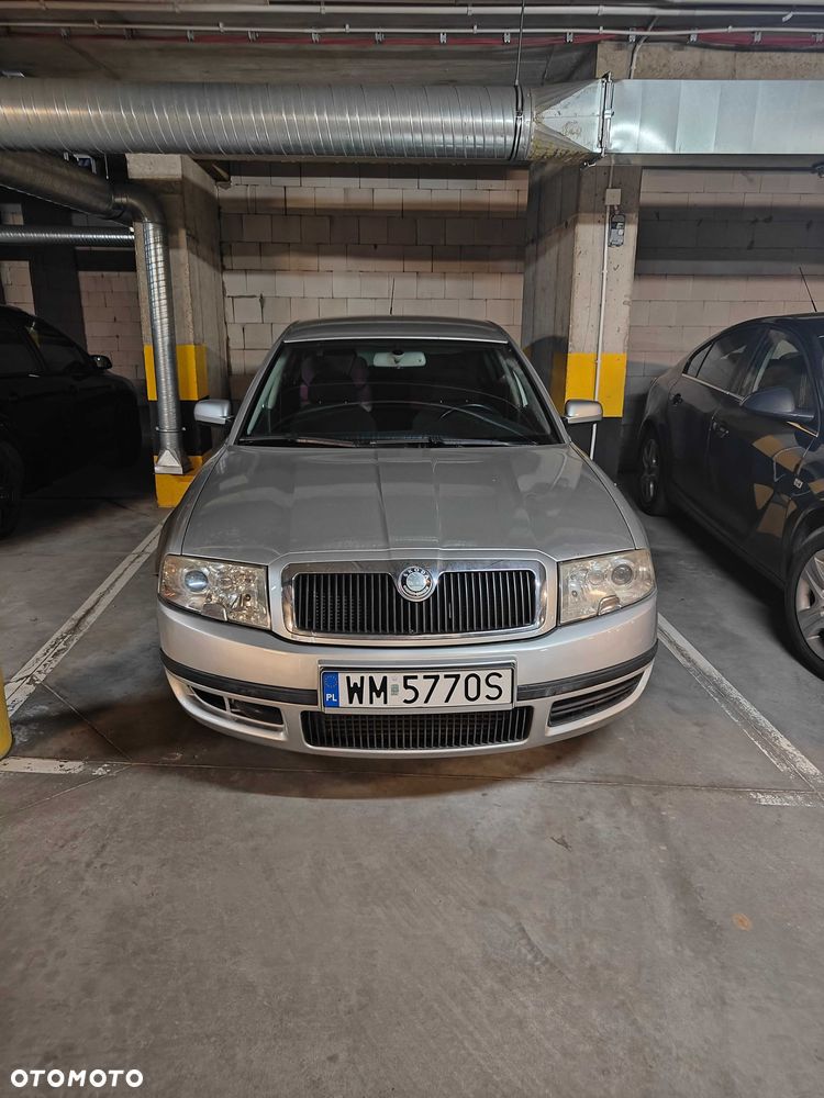 Skoda Superb - 1
