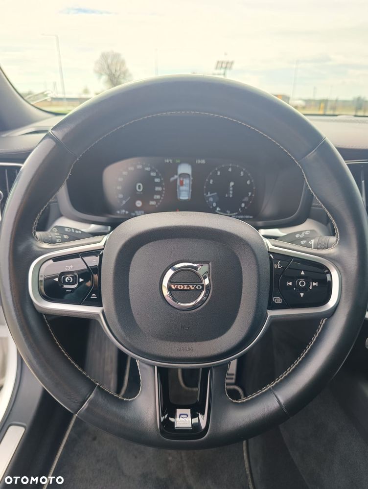 Volvo V60 T5 Geartronic R-Design - 28