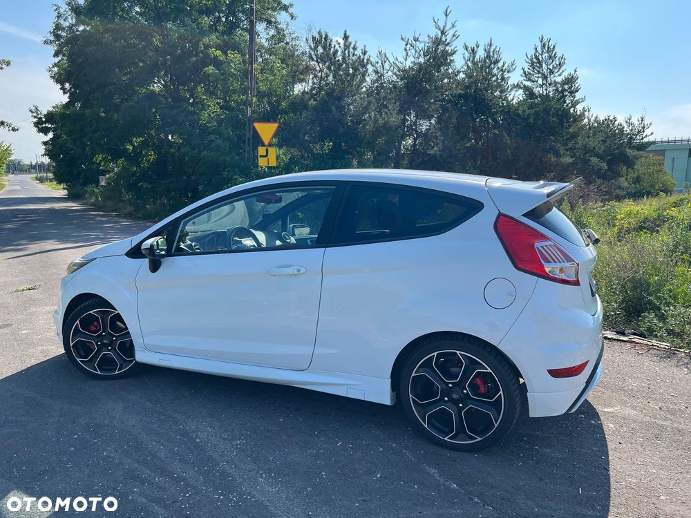 Ford Fiesta ST2 EU6 - 6