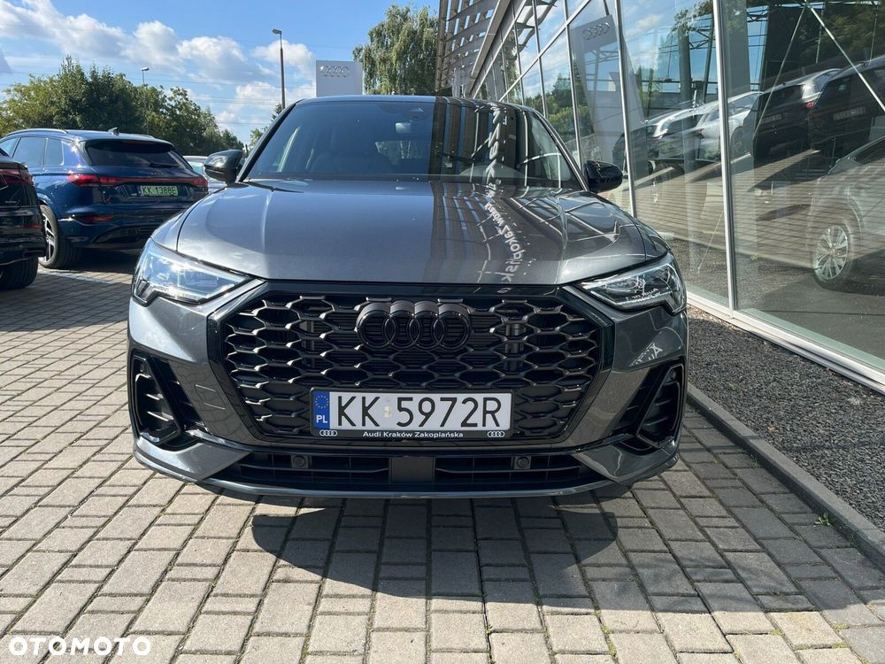 Audi Q3 Sportback - 4