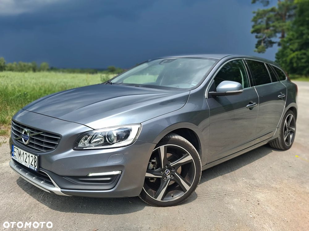 Volvo V60 D2 Drive-E Momentum - 1