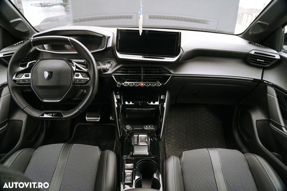 Peugeot 208 - 16