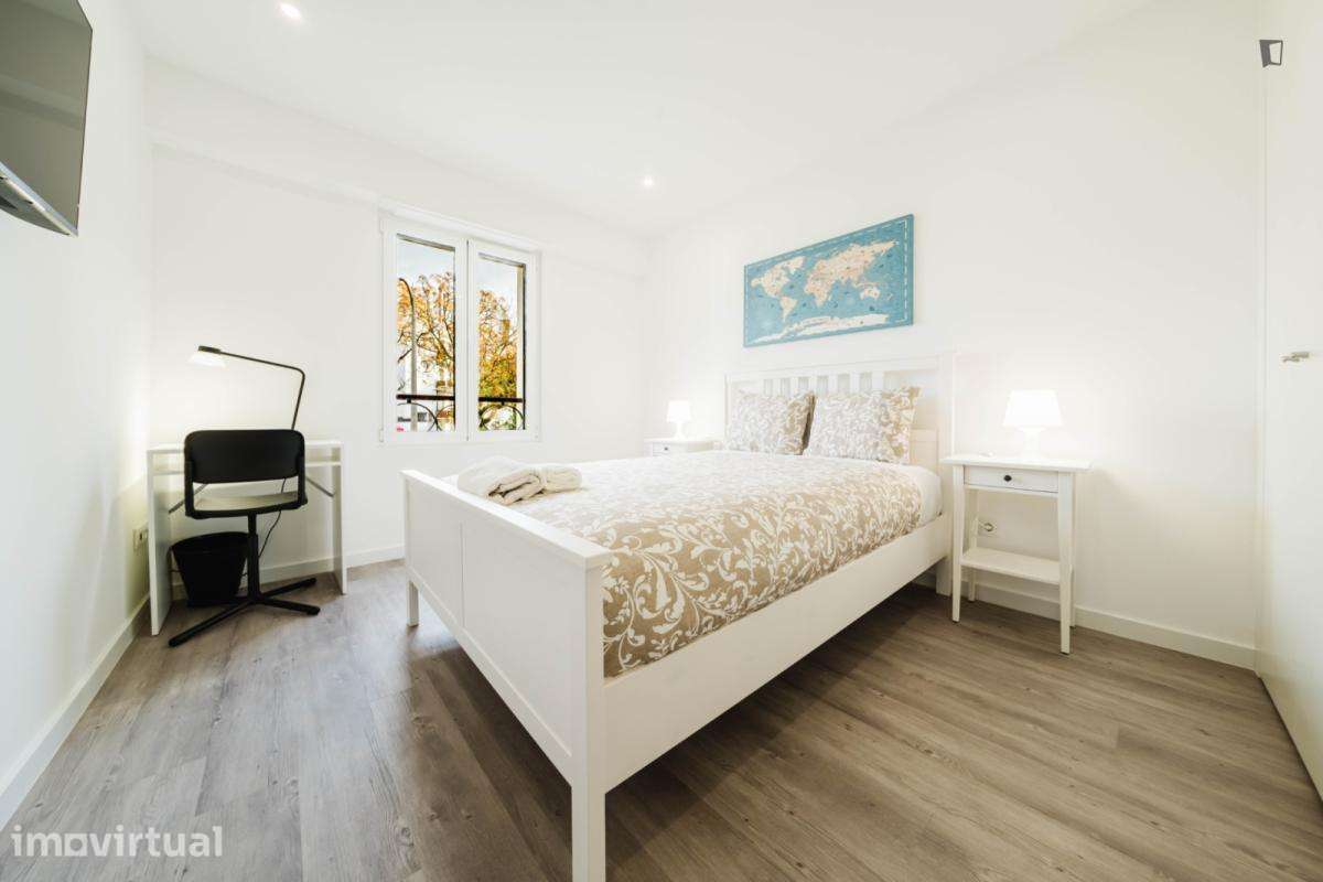 Quarto - localizado em Lumiar Lisbon - Grande imagem: 2/23