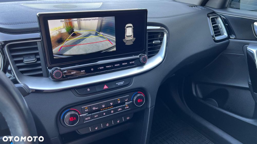 Kia Ceed 1.5 T-GDI MHEV Business Line - 12