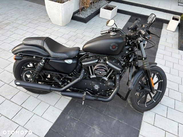 Harley-Davidson Sportster Iron 883 - 11