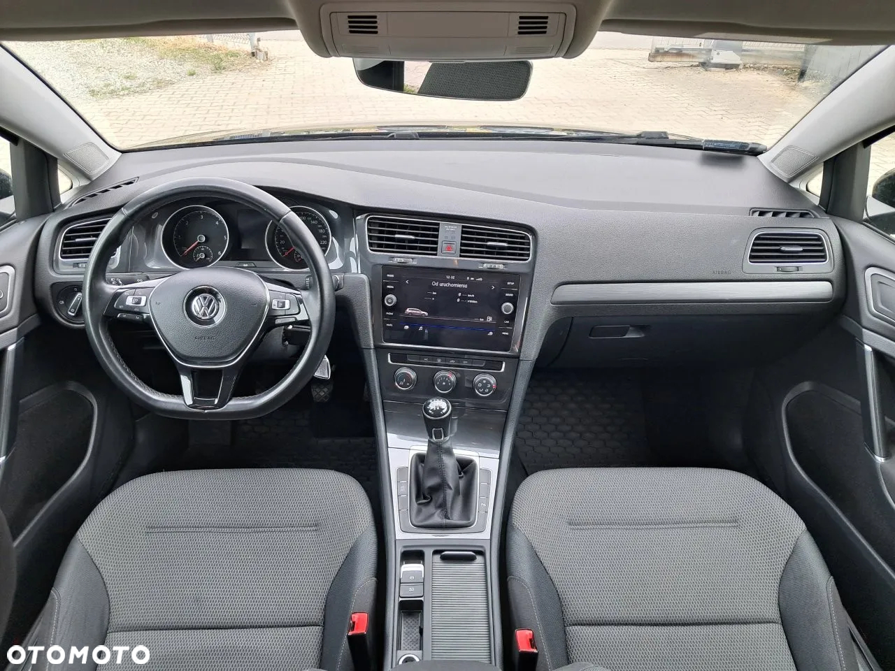 Volkswagen Golf VII 1.6 TDI BMT Comfortline - 14
