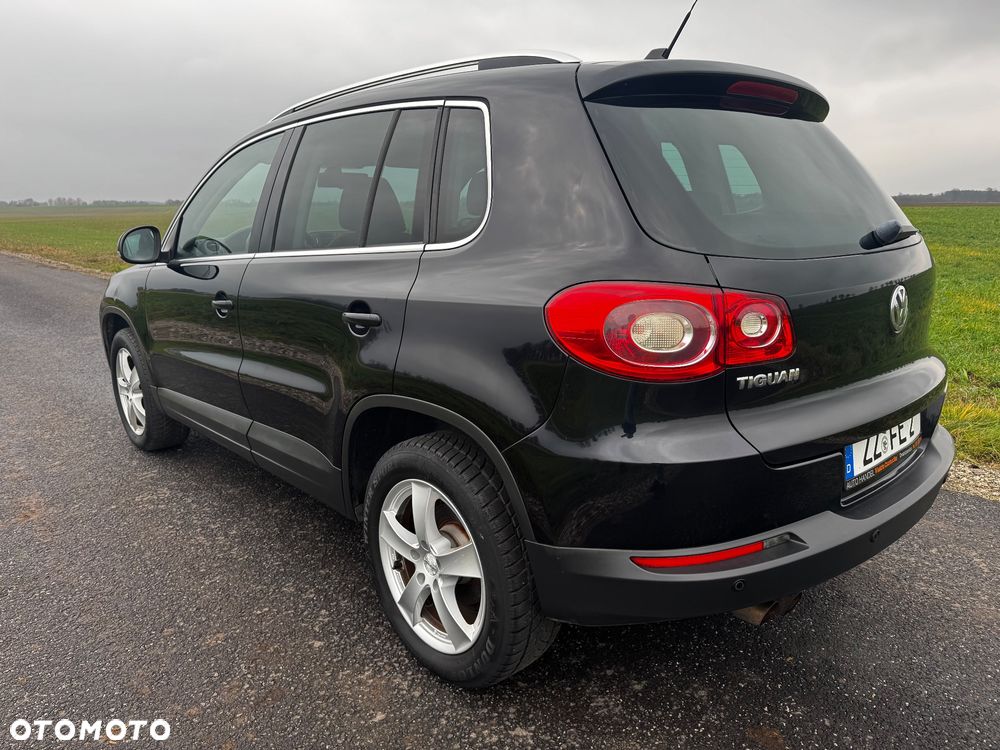 Volkswagen Tiguan - 5