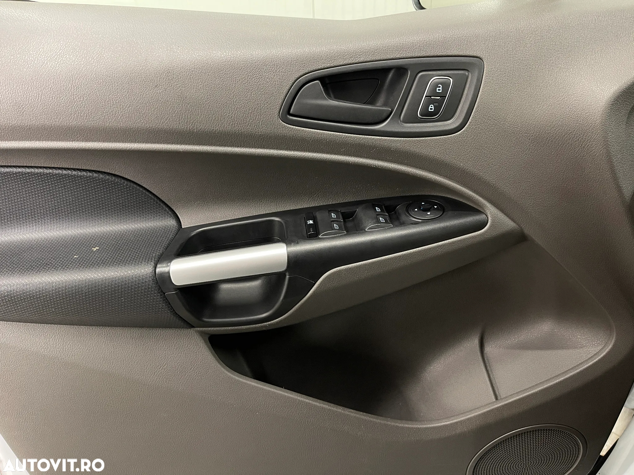 Ford Transit Connect 1.5 EcoBlue 120CP 8AT Kombi Commercial L2 Trend - 22