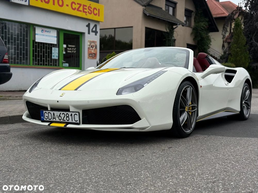 Ferrari 488 - 4