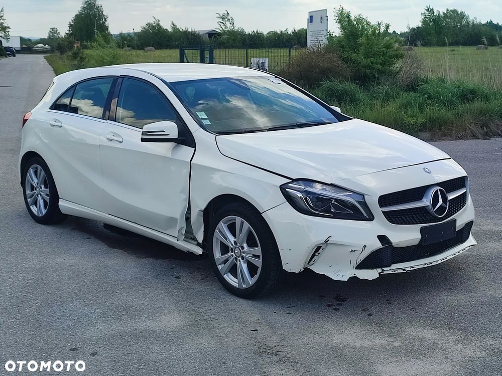 Mercedes-Benz Klasa A 180 d 7G-DCT Activity Edition - 8