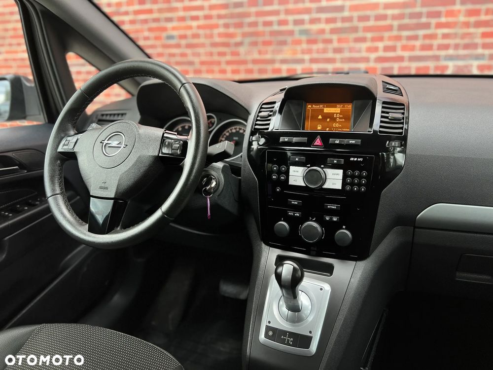Opel Zafira - 21