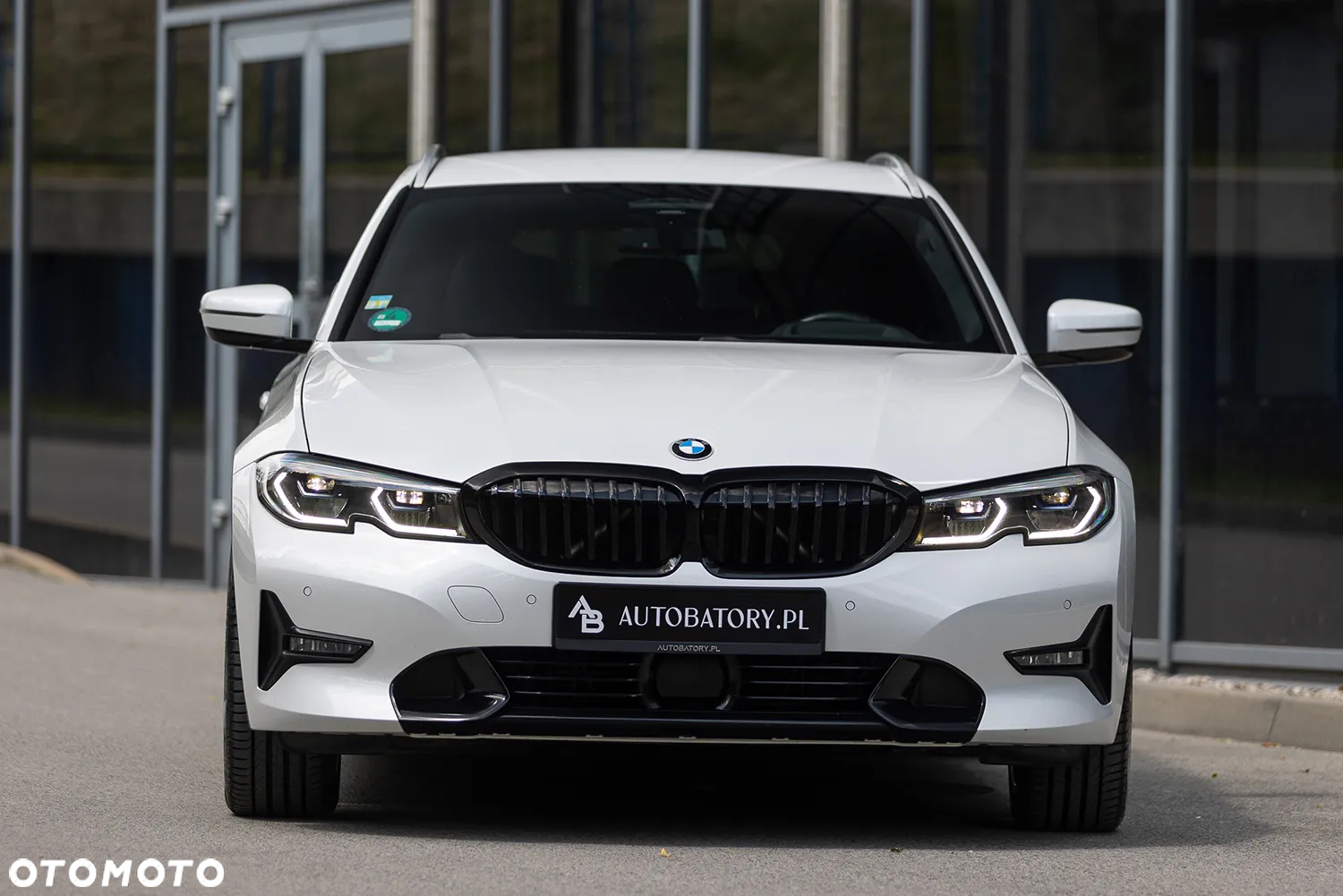 BMW Seria 3 318d Touring Sport Line - 13