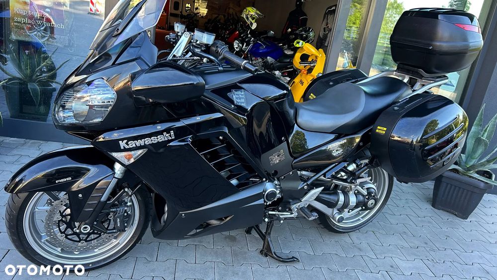 Kawasaki GTR - 19