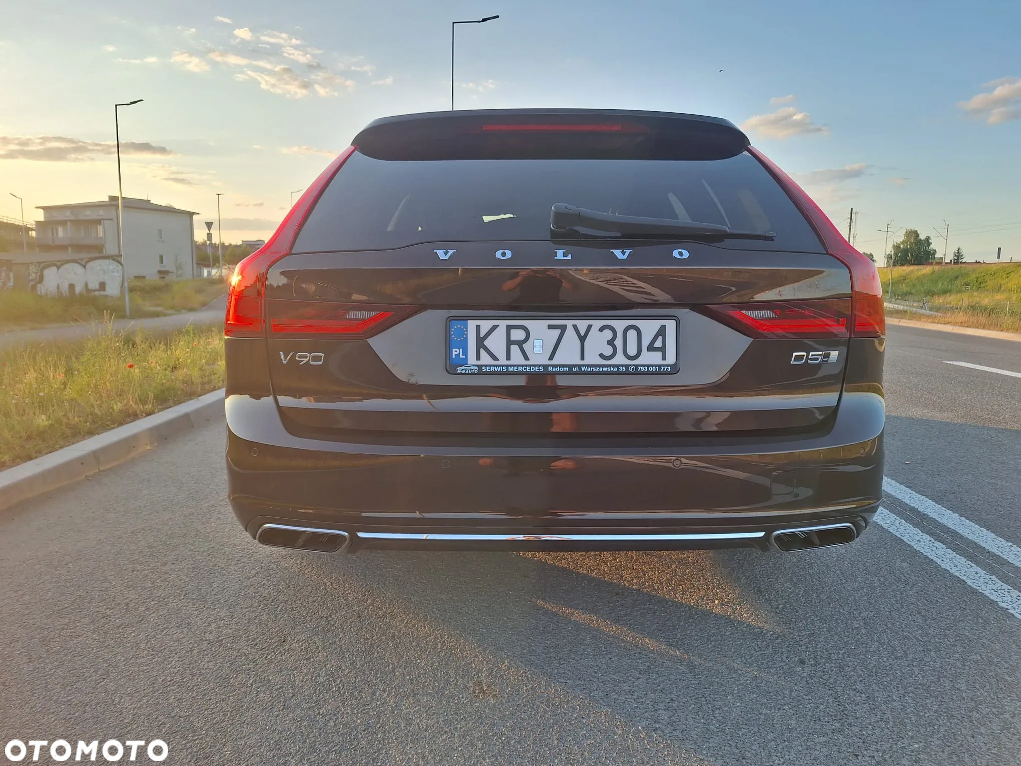 Volvo V90 D5 AWD Inscription - 4